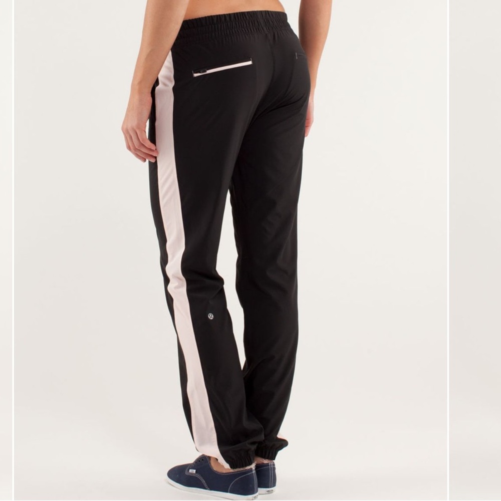 Lululemon Work It Out Track Pant
Black / Parfait Pink
